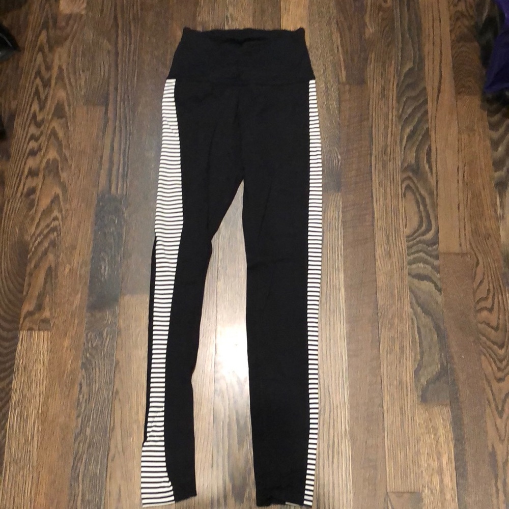 Limited edition Kate Spade Beyond Yoga Leggings
